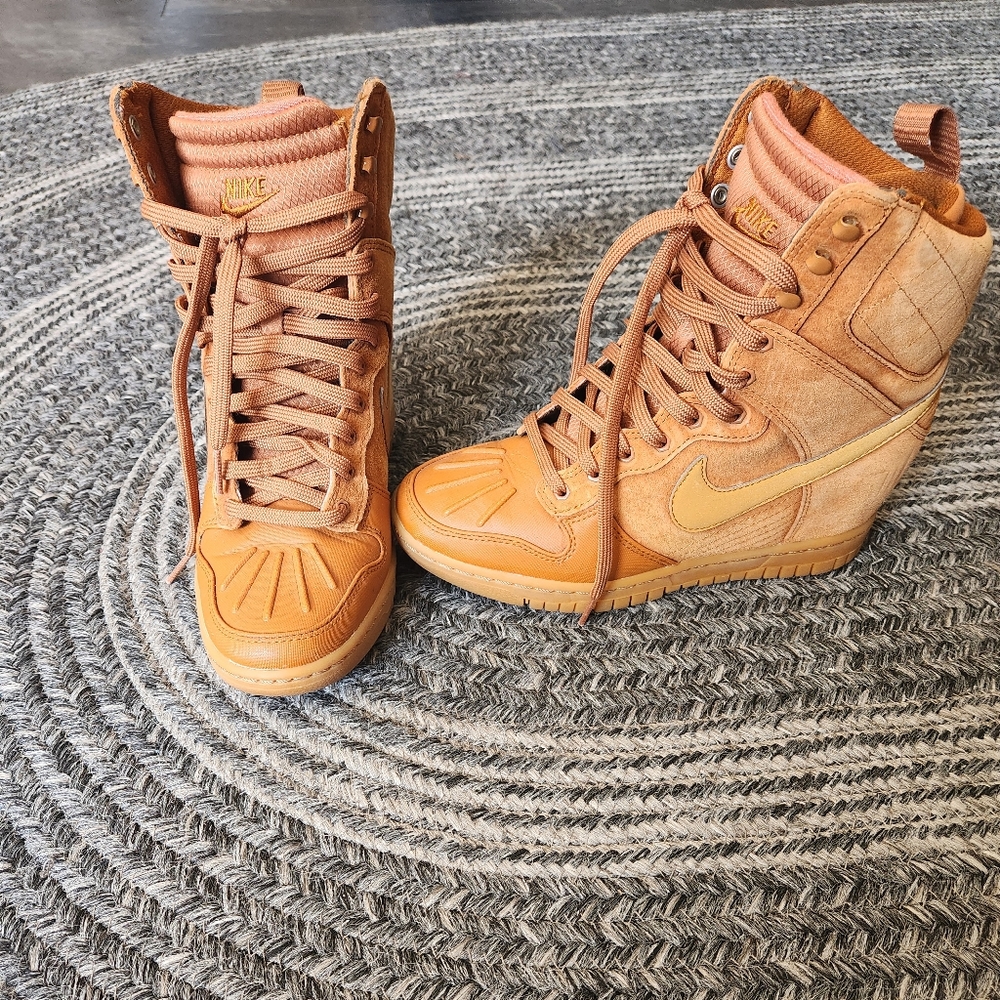 Nike Dunk Sky Hi Sneakerboot Brown wedge 6.5